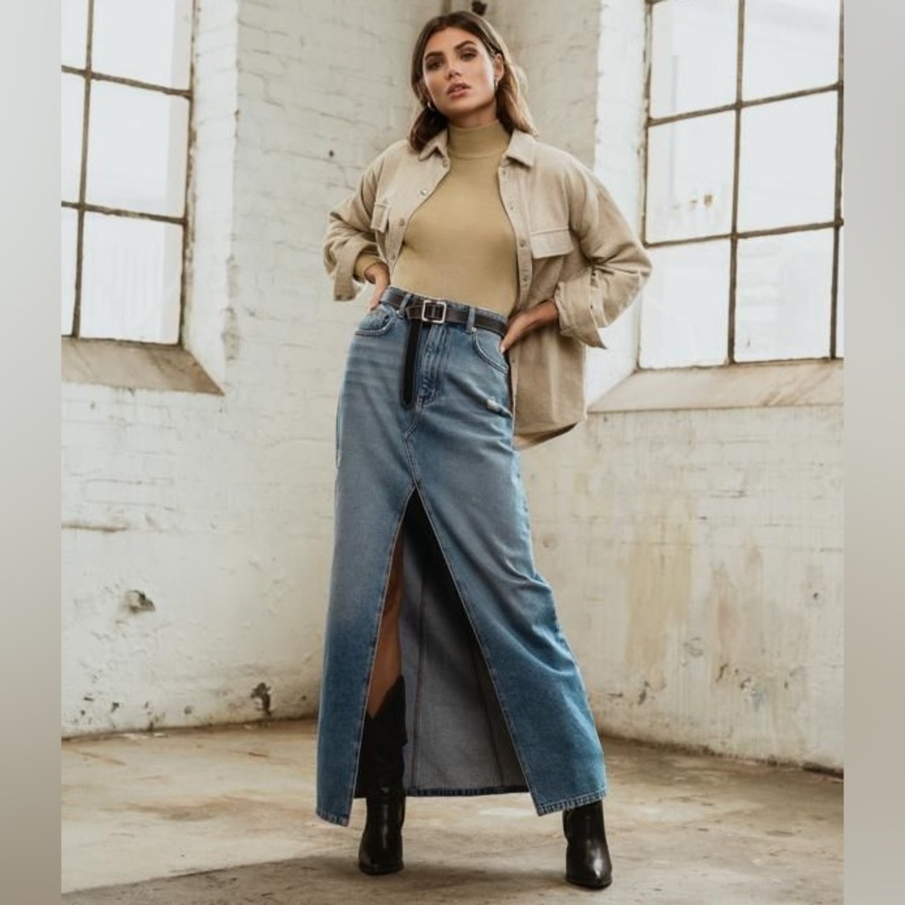 Levi’s Blue Denim Maxi Skirt with Slit